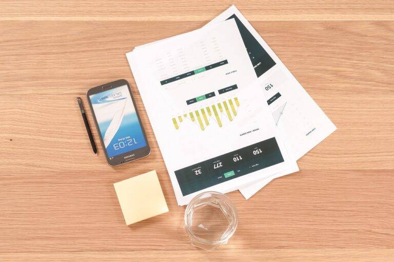 The Promise of Fusion Energy: Challenges and Breakthroughs